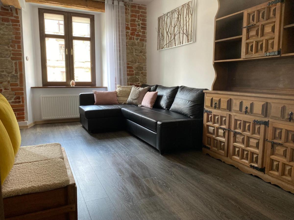 Apartament Przy Ratuszu Klodzko Exterior photo